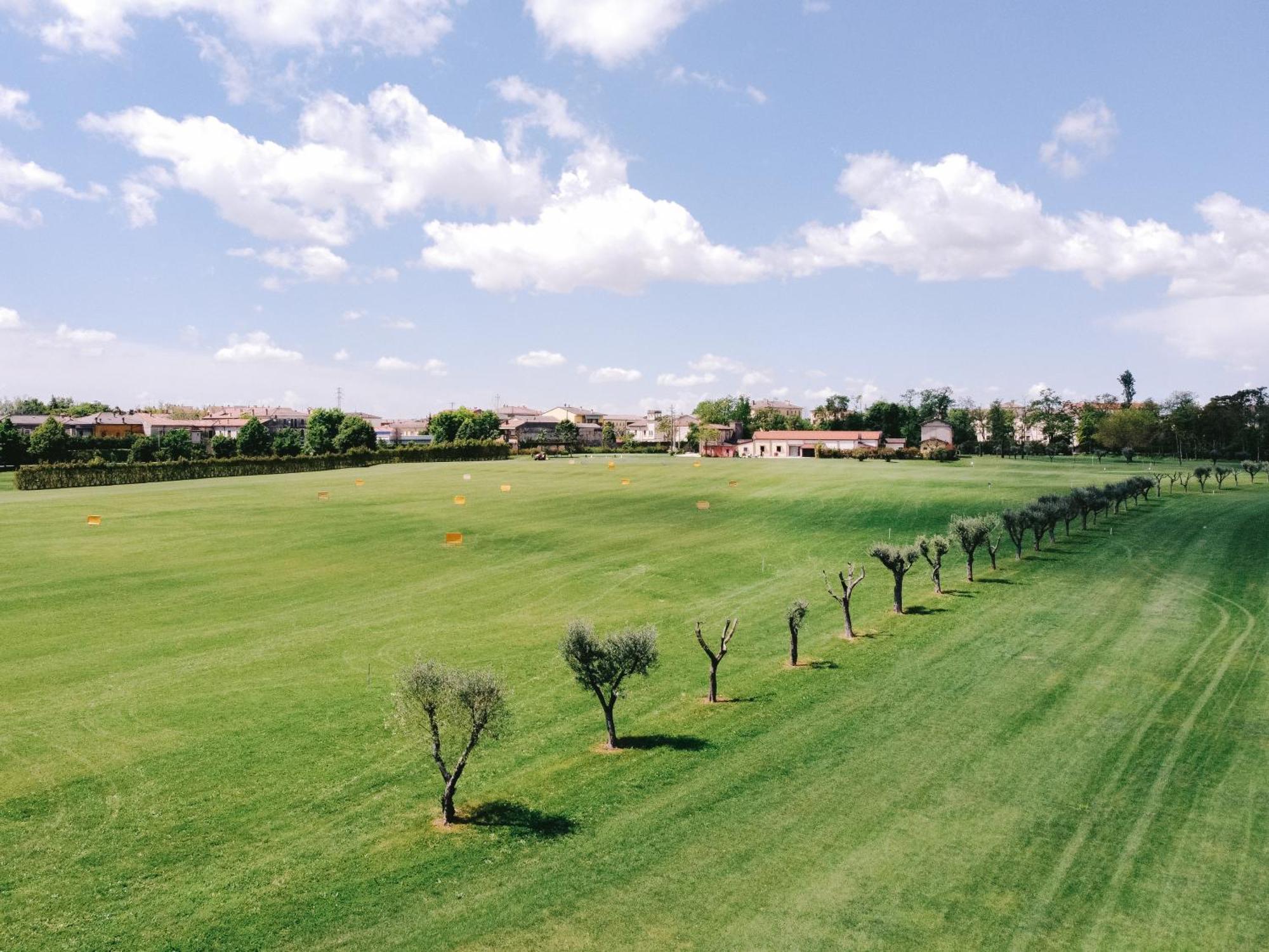 Locanda Golf Musella ซาน มาร์ติโน บูออน อัลแบร์โก ภายนอก รูปภาพ